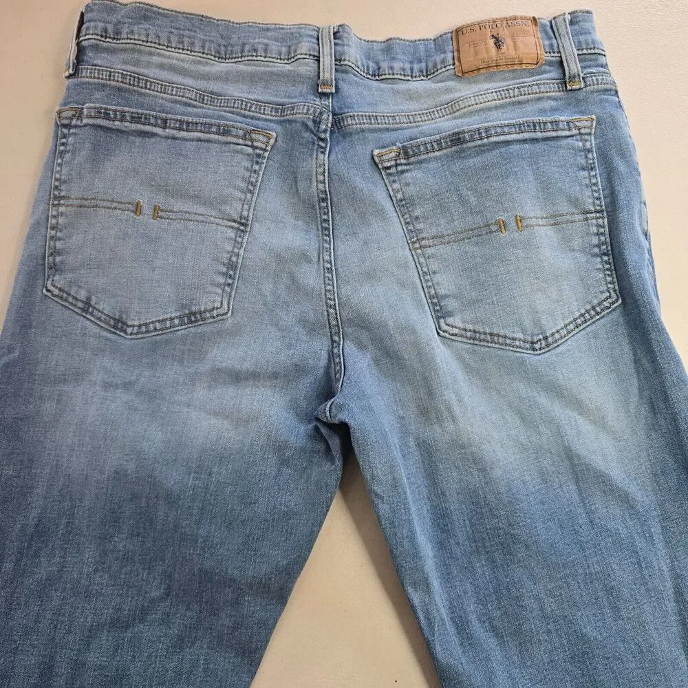 U.S. Polo Assn. Jeans Men's 36 x 31 (tag 32) Blue Medium Wash Activate Stretch